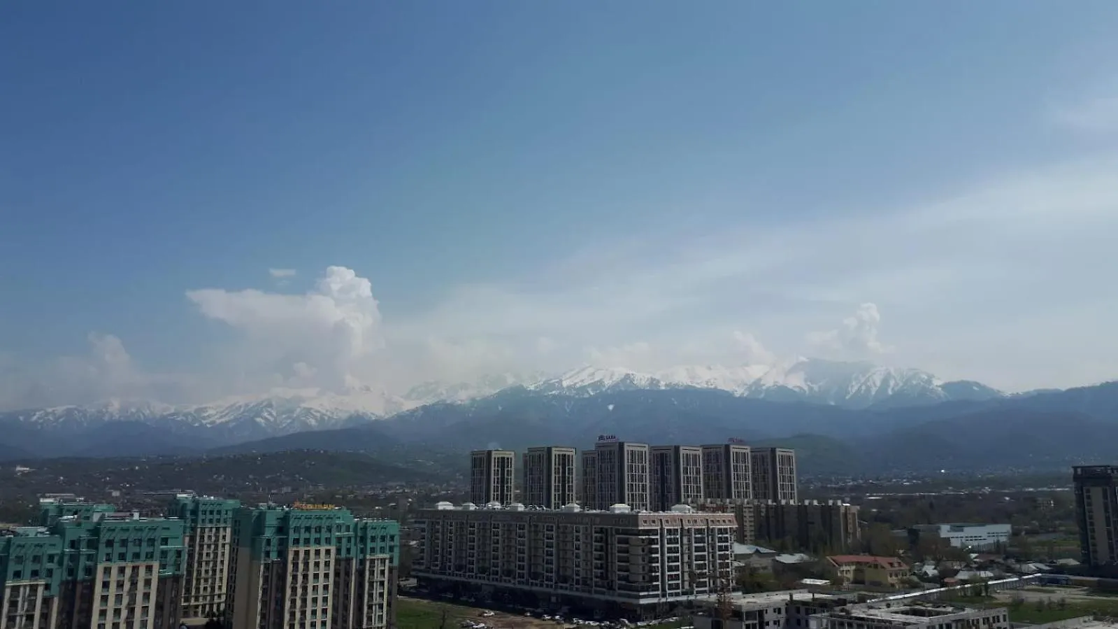 Апартаменты В Жк R House Рядом С Трц Mega Almaty 0*,  Kazakhstan