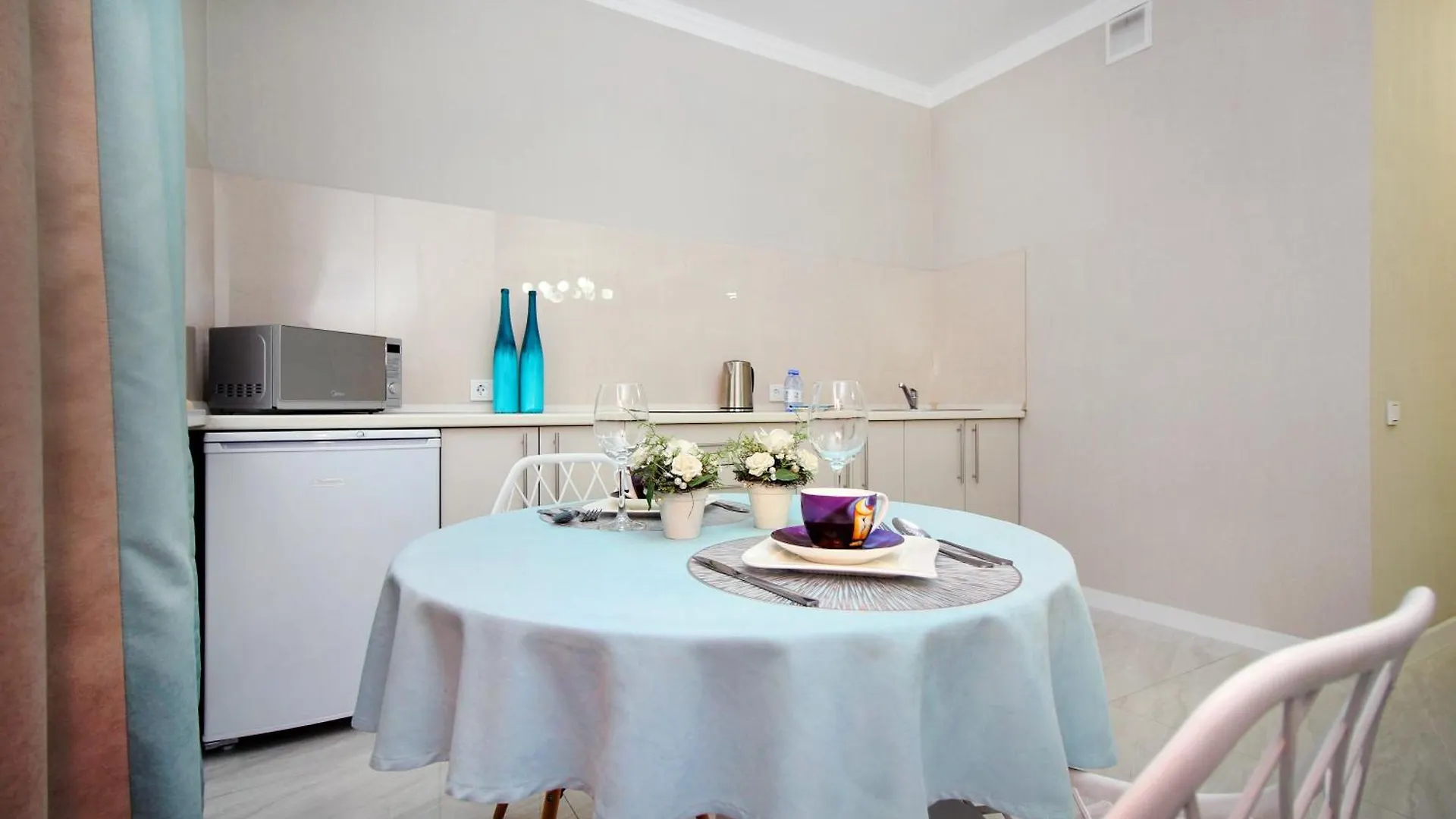 Апартаменты В Жк R House Рядом С Трц Mega Almaty 0*,
