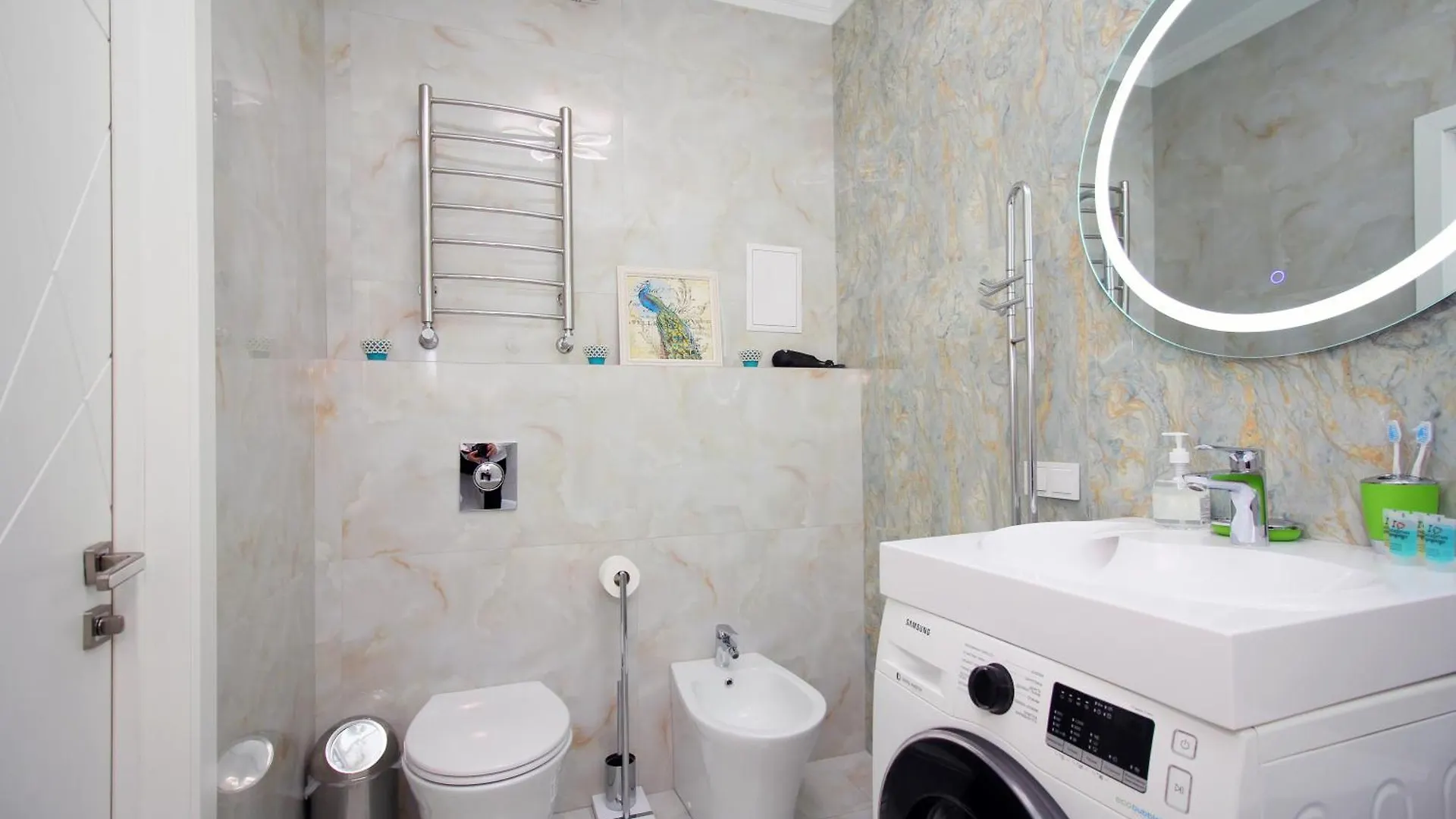 Апартаменты В Жк R House Рядом С Трц Mega Almaty Apartment