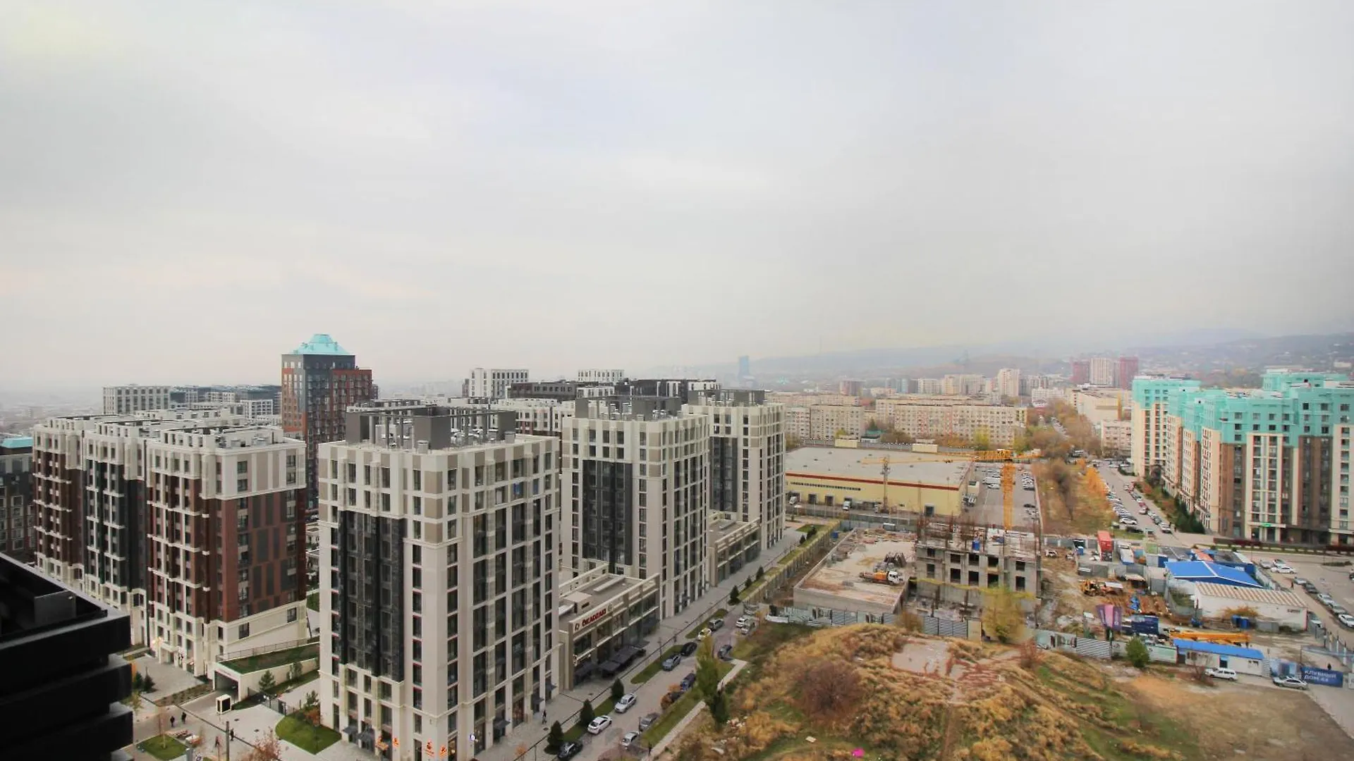 Апартаменты В Жк R House Рядом С Трц Mega Almaty 0*,