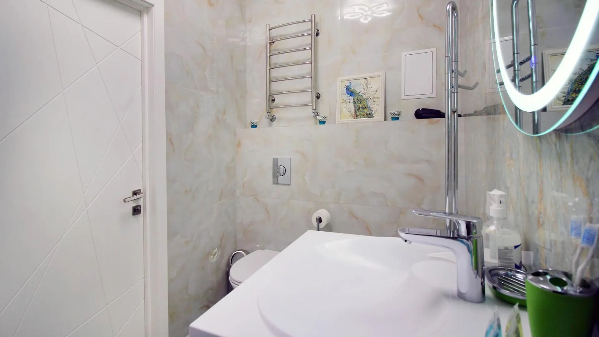 Апартаменты В Жк R House Рядом С Трц Mega Almaty